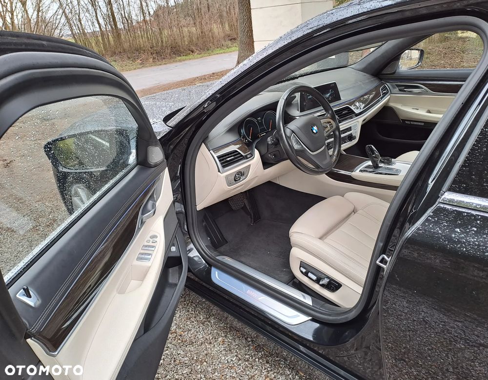 BMW Seria 7 740d xDrive - 4