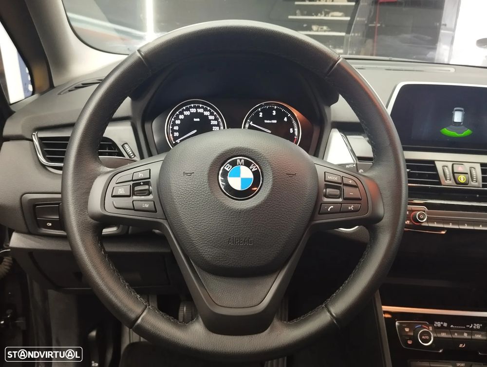 BMW 216 Gran Tourer d - 18