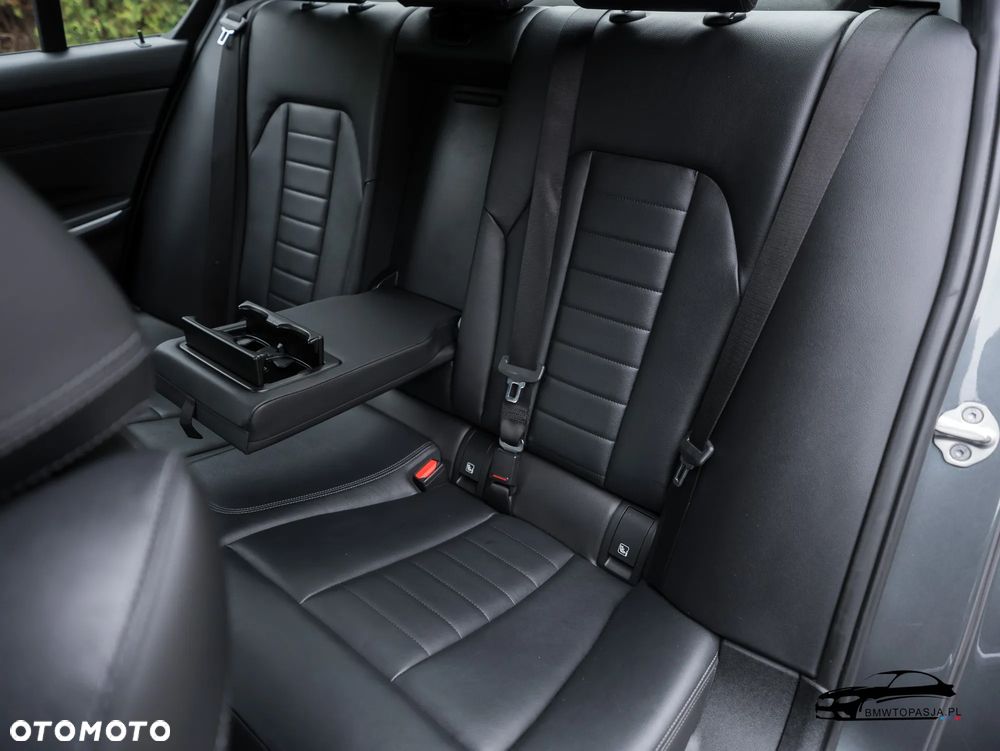 BMW Seria 3 - 27
