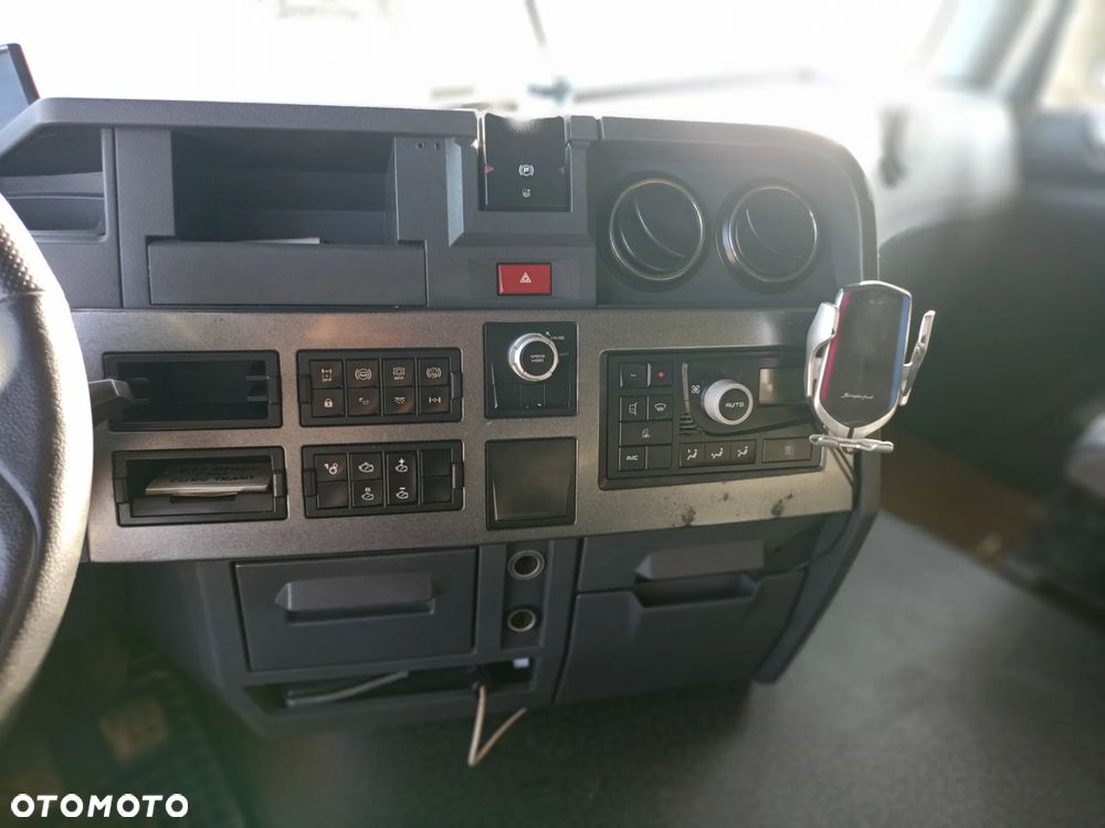 Renault T430 - 20