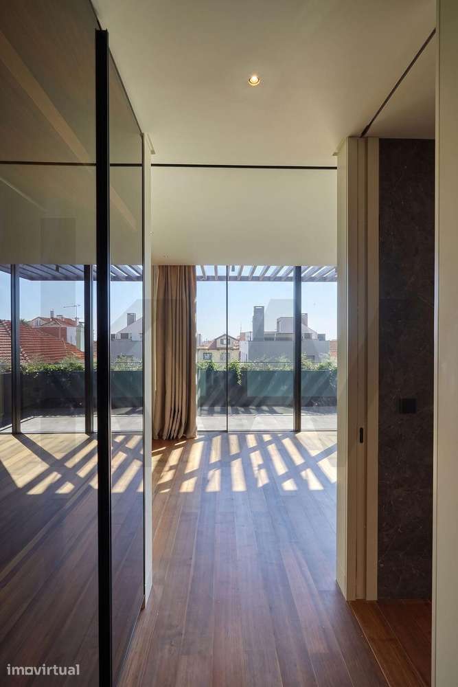 Exclusiva Penthouse T3 de Luxo para Arrendar com Vista Mar| Estoril - Grande imagem: 4/43