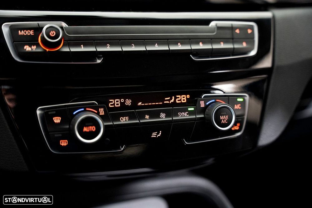 BMW X1 25 e xDrive Corporate Edition - 6