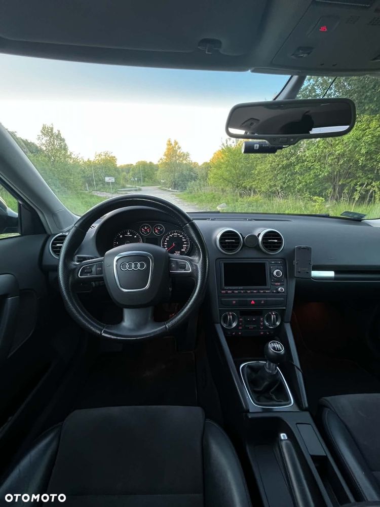 Audi A3 Sportback 2.0 TDI Ambition - 11