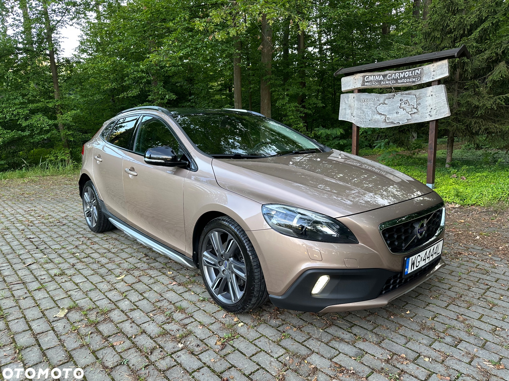 Volvo V40 Cross Country D2 Summum - 7