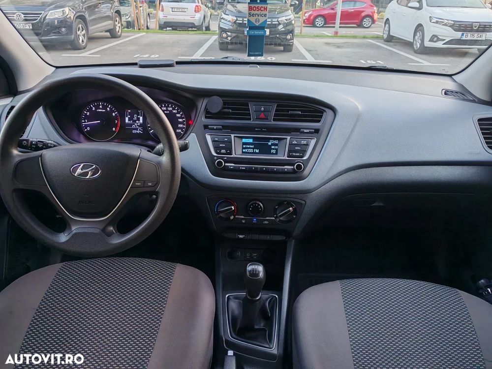 HYUNDAI i20 2018 — imagine 8