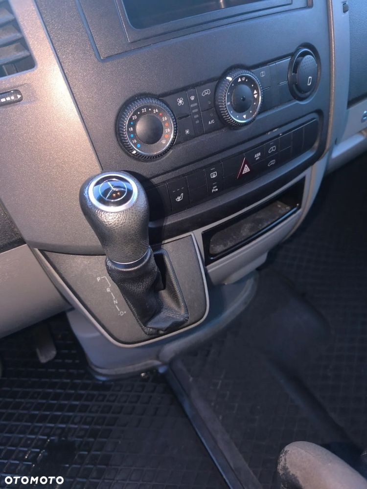 Mercedes-Benz Sprinter - 7