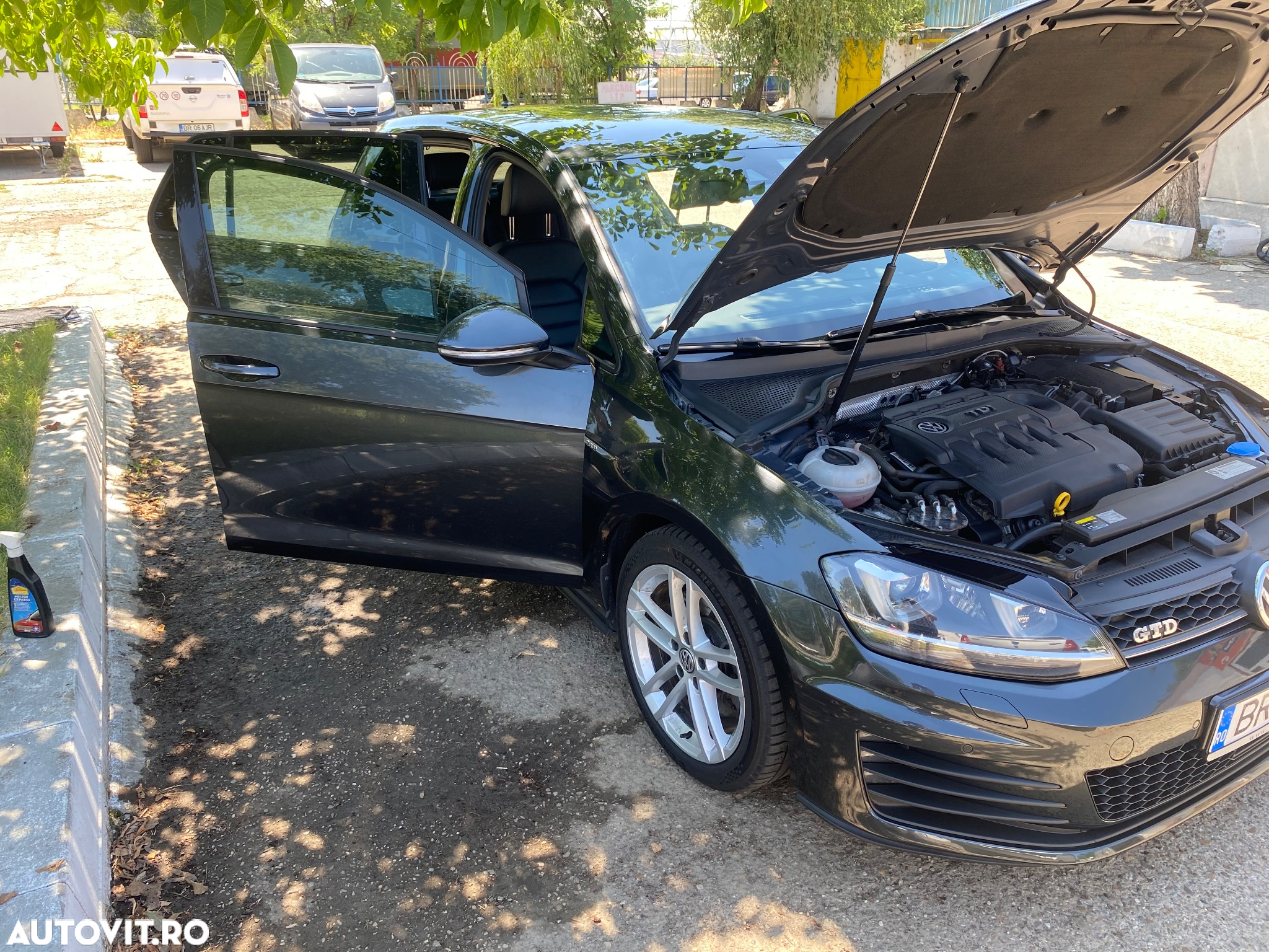 Volkswagen Golf 2.0 TDI DPF BMT GTD - 9