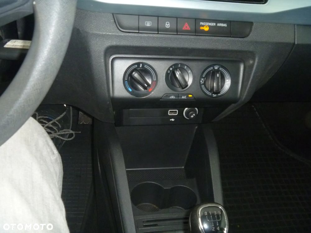 Skoda Fabia 1.0 TSI Ambition - 17