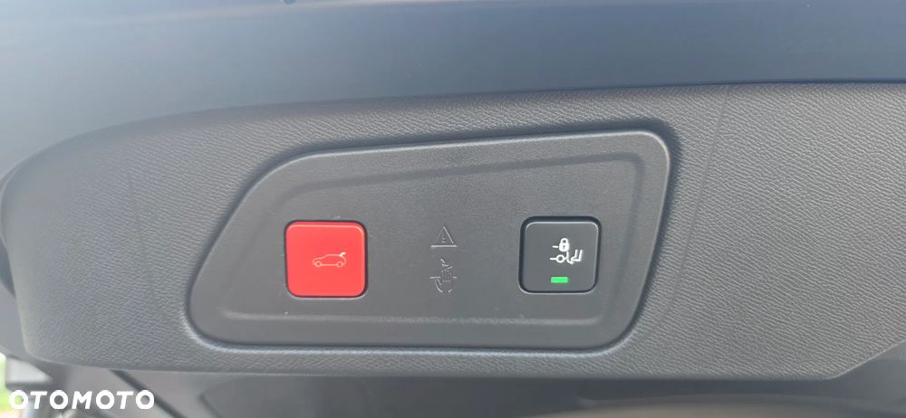 Citroën C5 Aircross 1.6 PureTech Shine EAT8 - 17