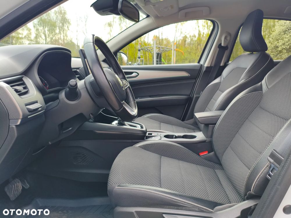 Renault Arkana 1.6 E-TECH Intens MMT - 29