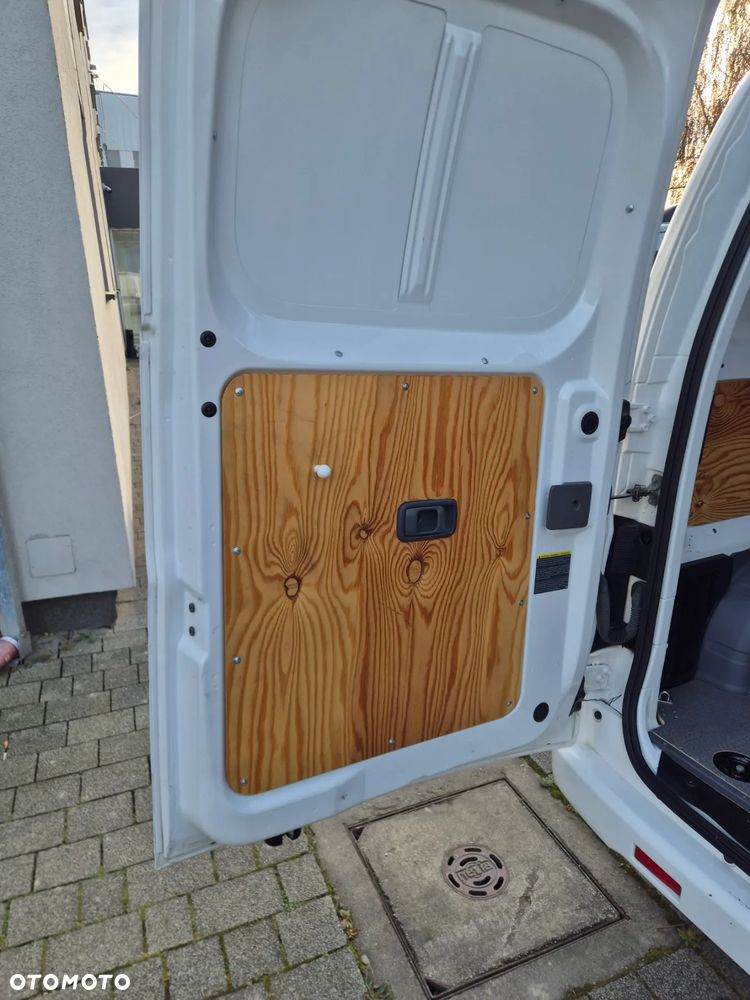 Nissan NV200 partner berlingo - 9