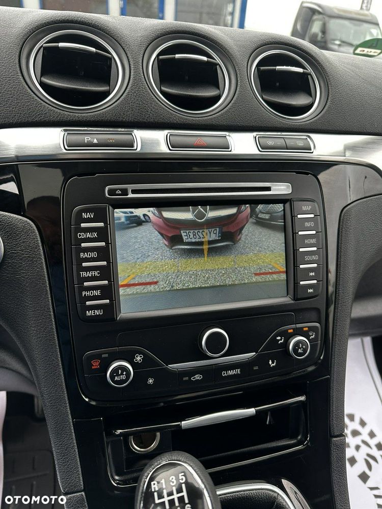 Ford Galaxy - 14