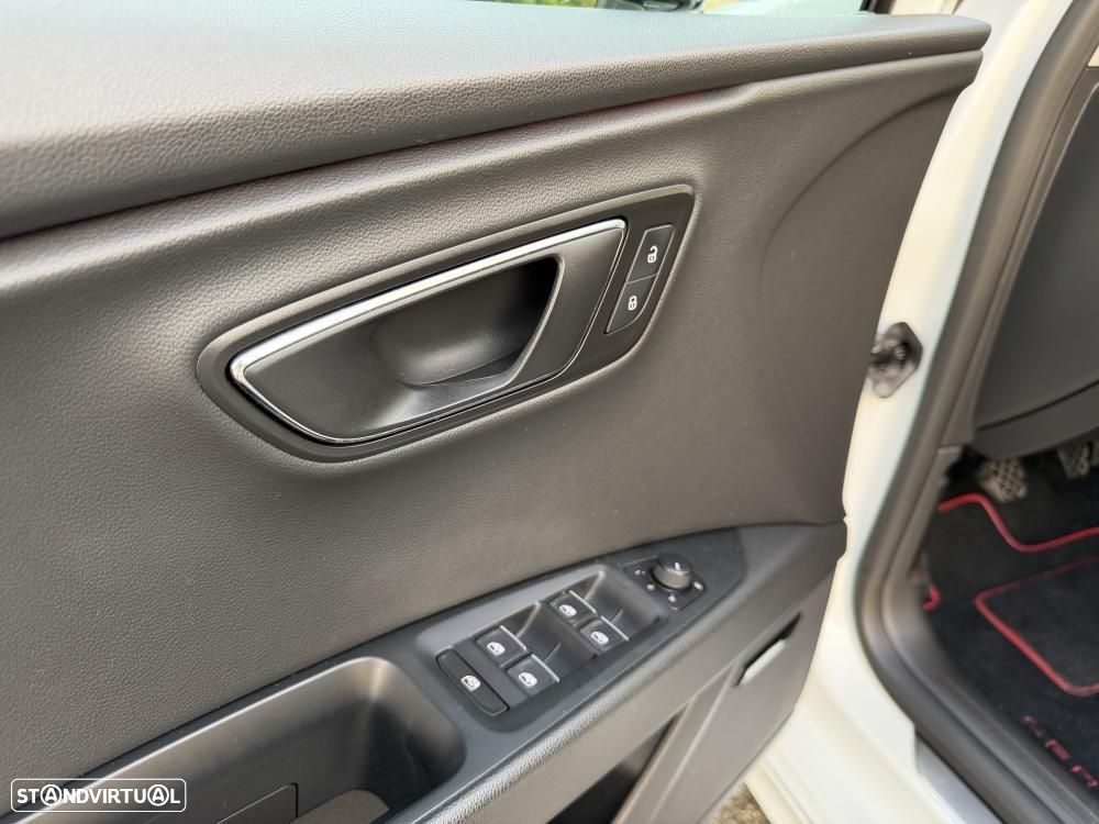 SEAT Leon 2.0 TDI DPF S&S FR - 17