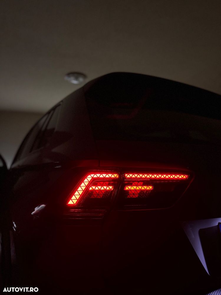 Volkswagen Tiguan 2.0 TDI 4Mot DSG Comfortline - 20