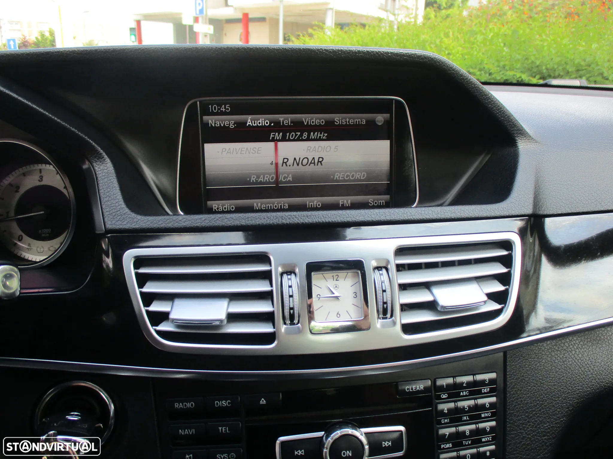 Mercedes-Benz E 220 CDi Avantgarde BlueEfficiency Auto. - 17