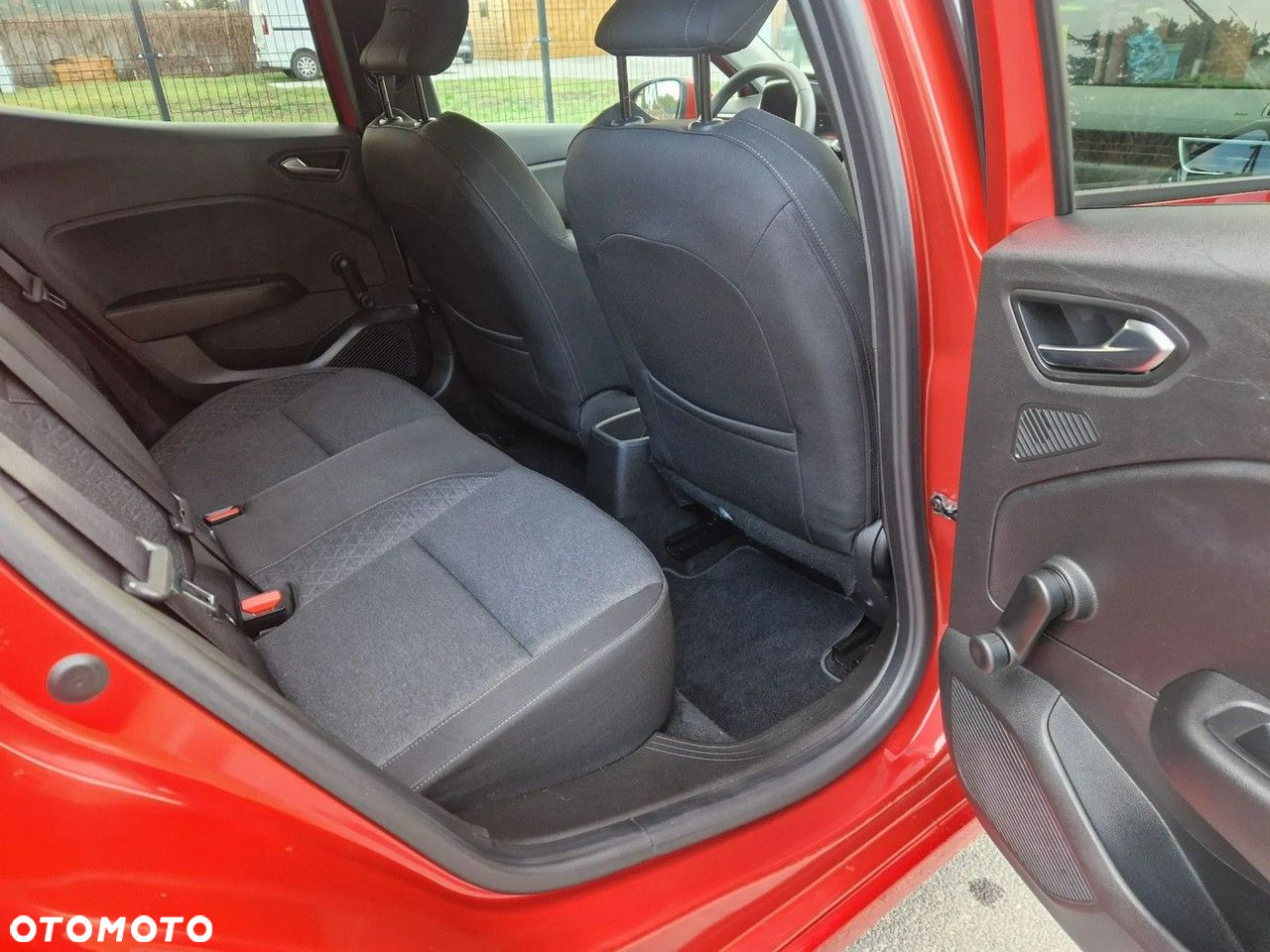 Renault Clio 1.6 E-TECH Intens - 16