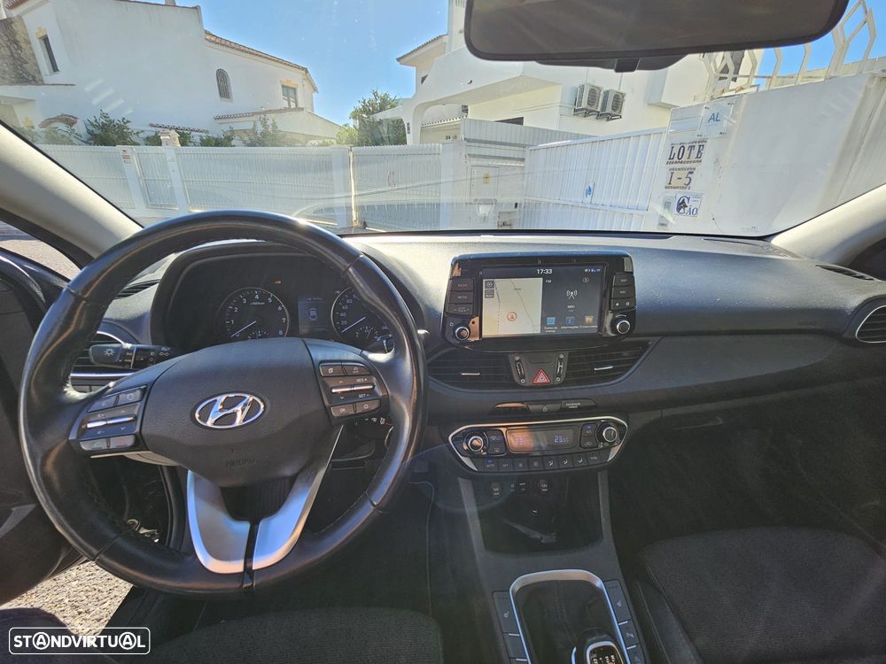 Hyundai i30 Fastback 1.0 T-GDi Style+Sens.Frt.+CI - 4