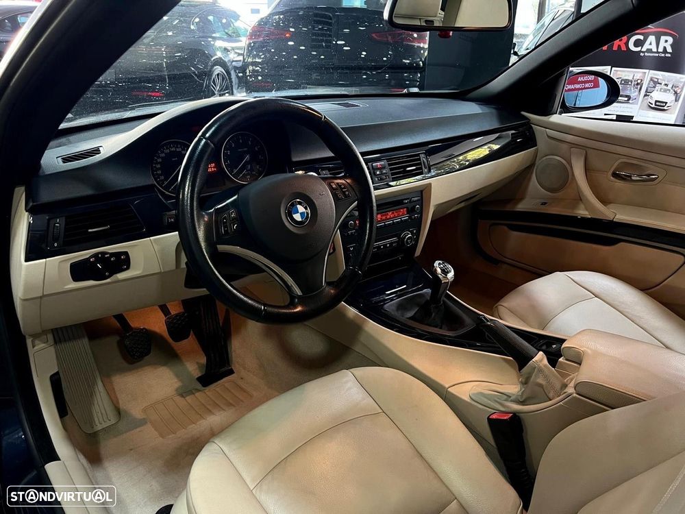 BMW 325 i - 8