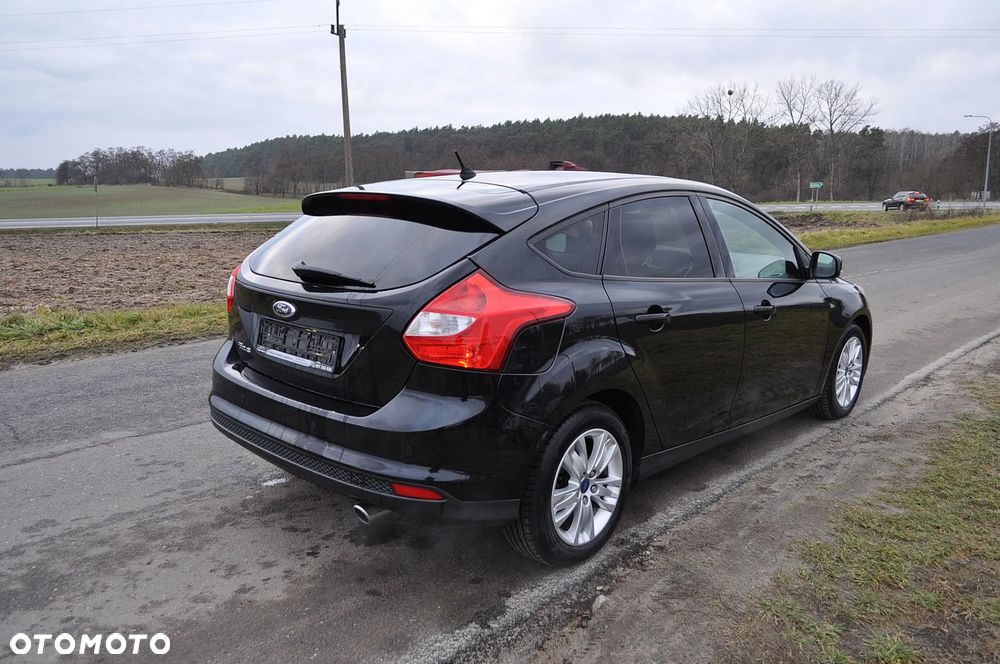 Ford Focus 1.6 EcoBoost Titanium - 4