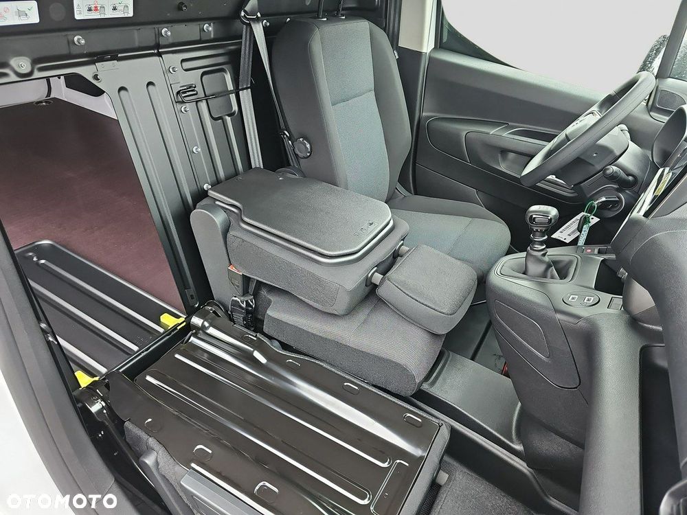Opel Combo - 24