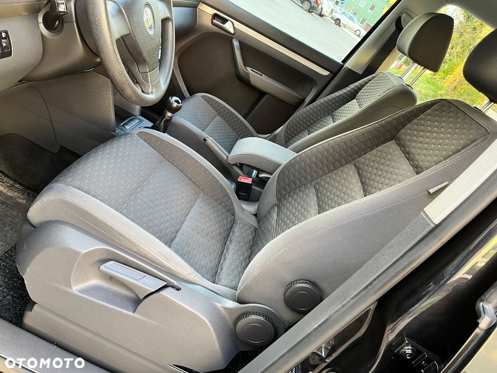 Volkswagen Touran 1.6 Trendline - 18