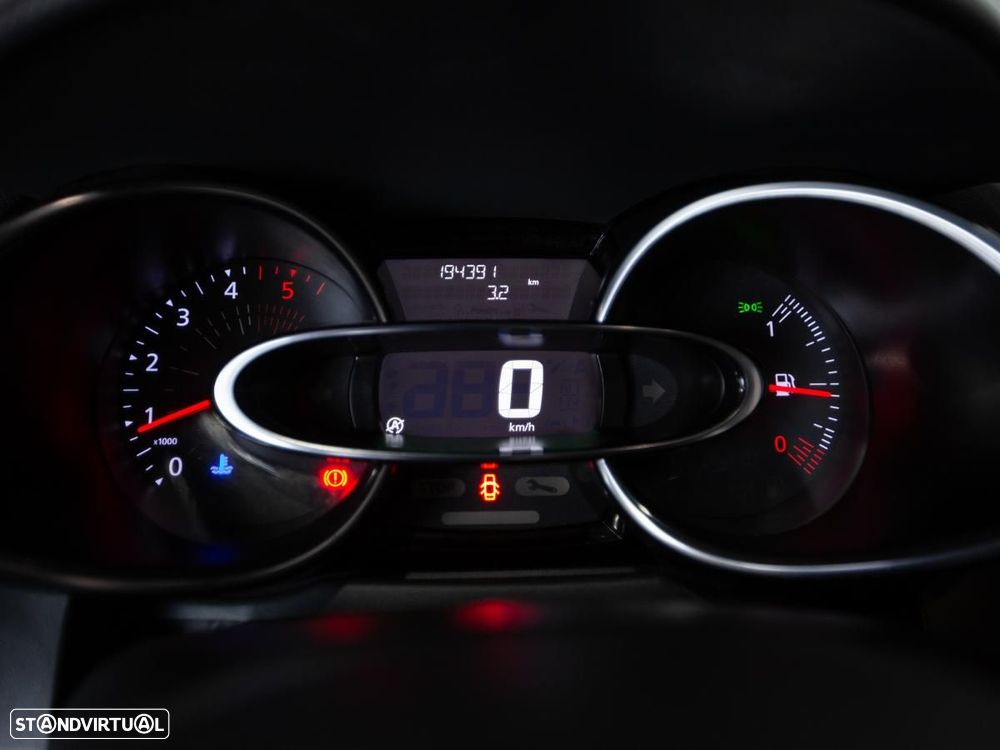 Renault Clio Sport Tourer 1.5 dCi GT Line - 12