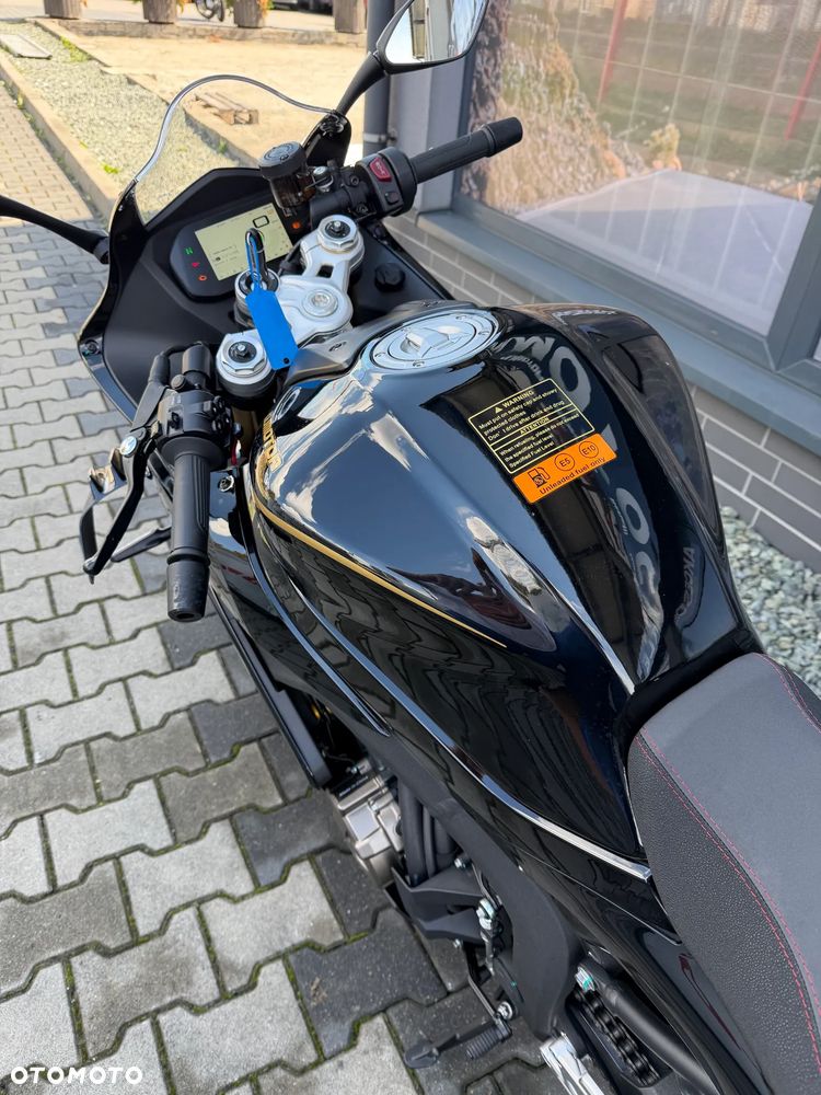 QJMOTOR SRK 800RR - 6