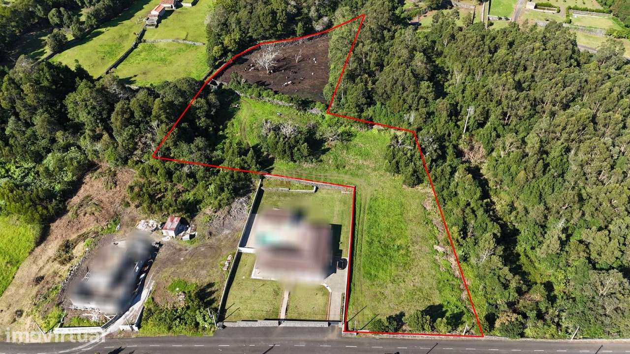 Excelente terreno urbanizável em Terra Chã - Angra do Heroísmo - Grande imagem: 3/9