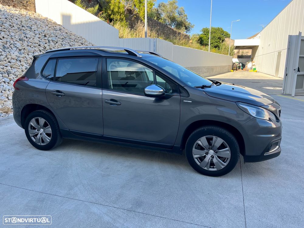 Peugeot 2008 1.2 PureTech Style - 27