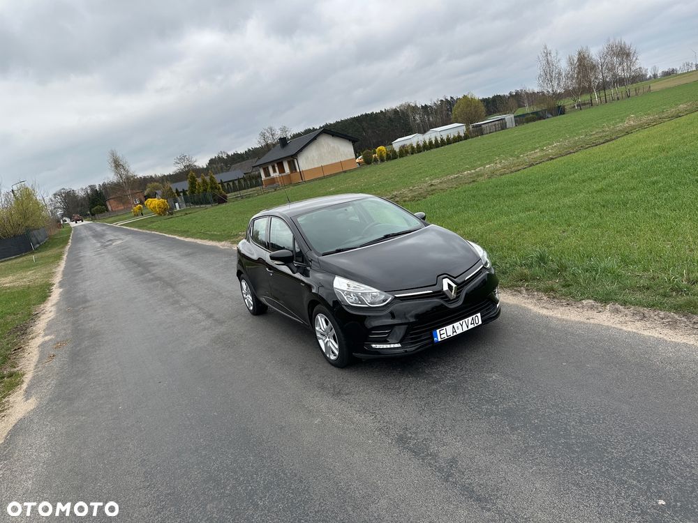 Renault Clio 1.2 16V 75 LIMITED - 16