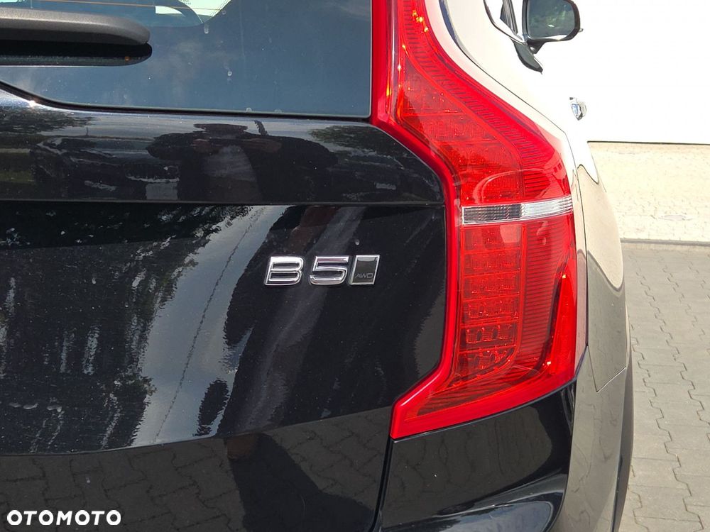 Volvo XC 90 B5 B AWD Plus Bright - 32