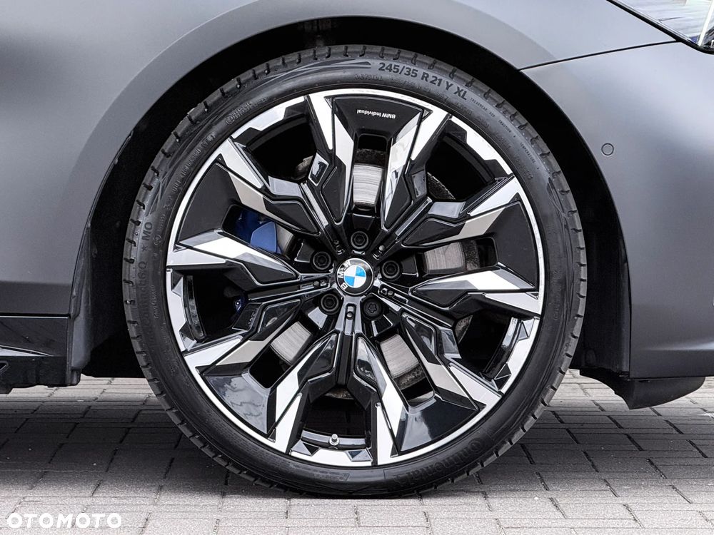 BMW Seria 5 520d xDrive - 14