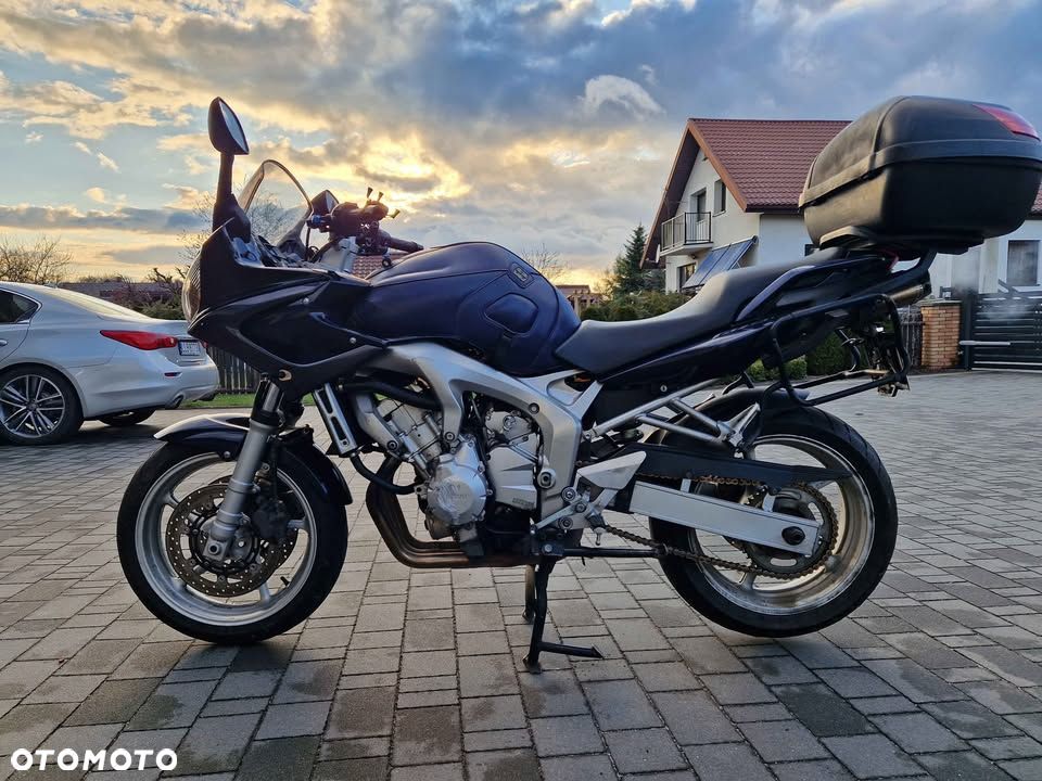 Yamaha FZ6 - 3