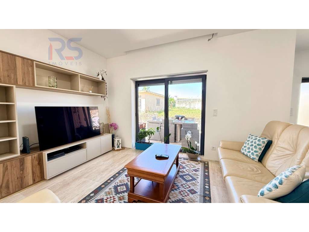 Moradia T3 Térrea no Castelo da Maia Excelente Espaço Exterior - Grande imagem: 3/20