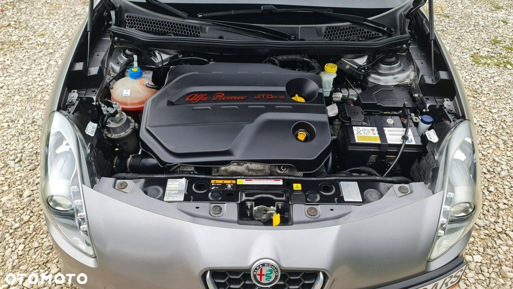 Alfa Romeo Giulietta 1.6 JTDM 16V TCT Super - 32