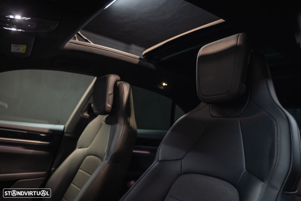 Porsche Macan Electric - 22