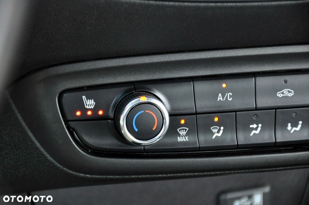 Opel Crossland - 33