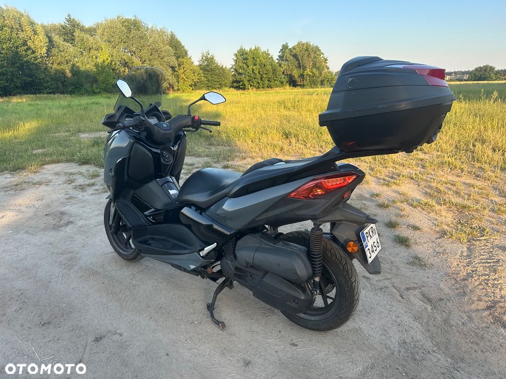 Yamaha X-max - 9