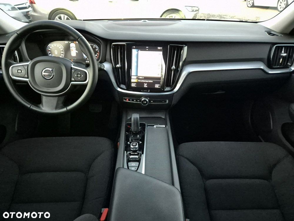 Volvo V60 B3 B Geartronic Momentum Pro - 24