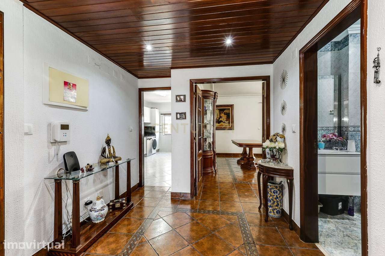 T3 na Amadora – Conforto, Espaço e Excelente Localização! - Grande imagem: 3/24