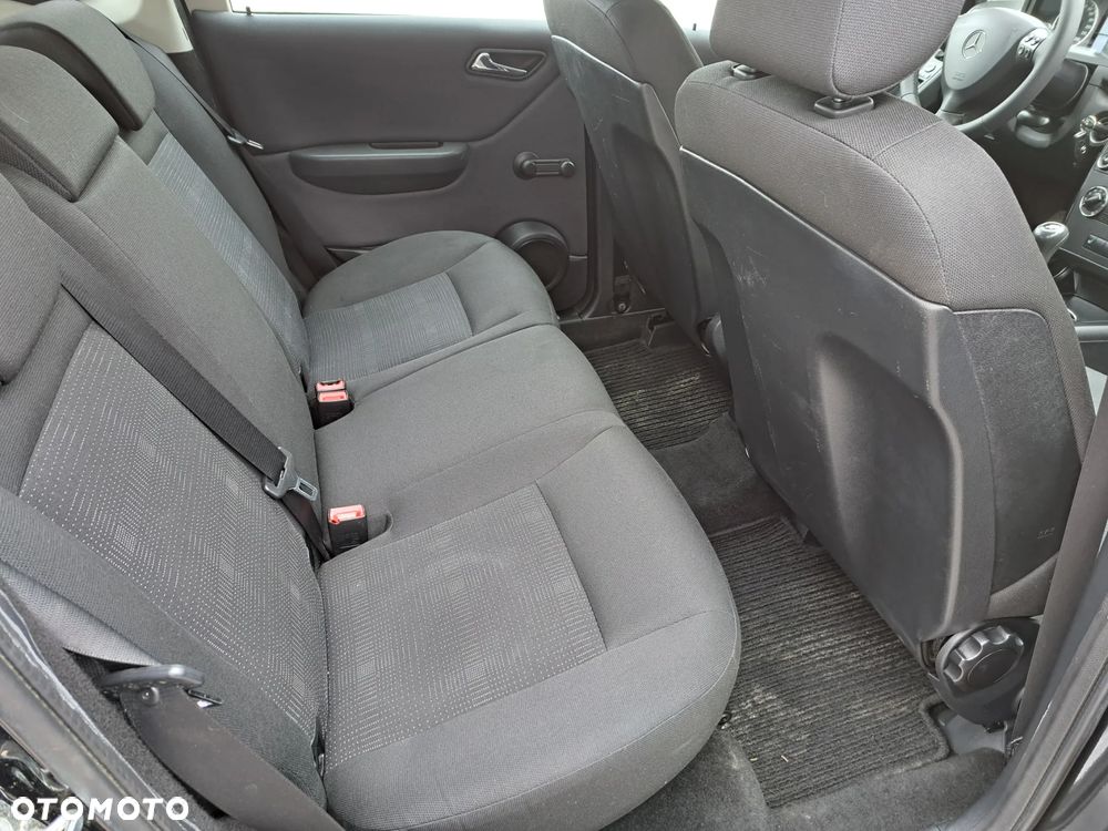 Mercedes-Benz Klasa A 160 BlueEfficiency - 17