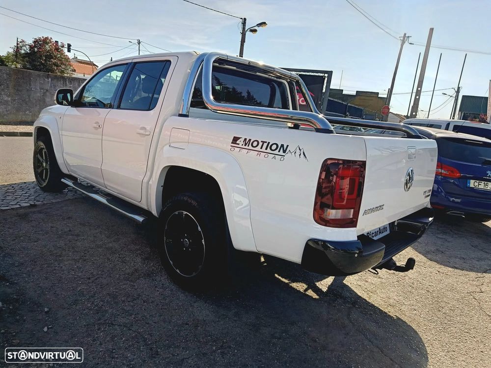 VW Amarok 3.0 TDI CD Aventura 4Motion Aut. - 11
