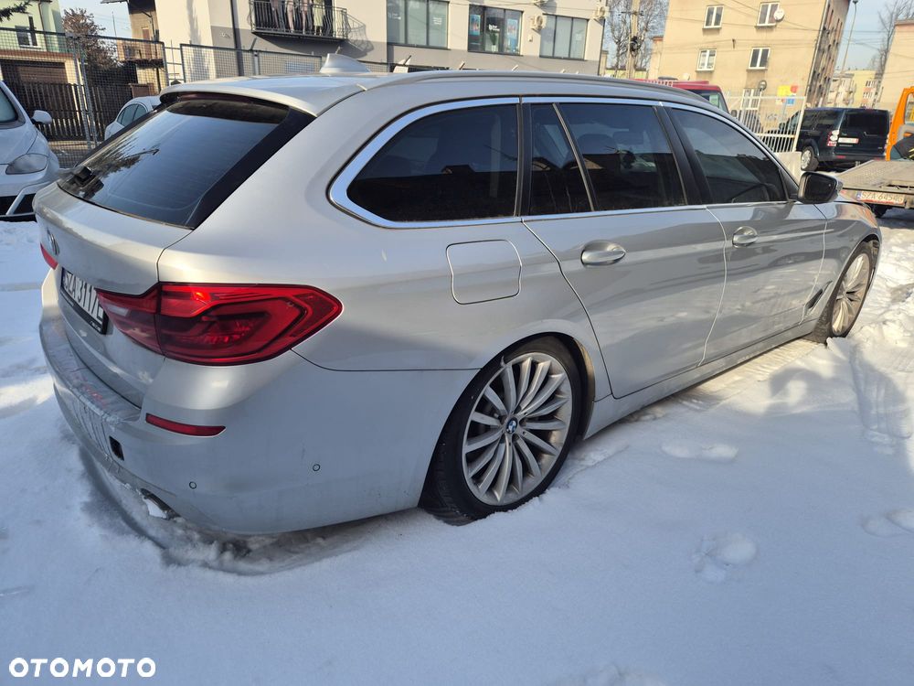BMW Seria 5 520d xDrive - 5