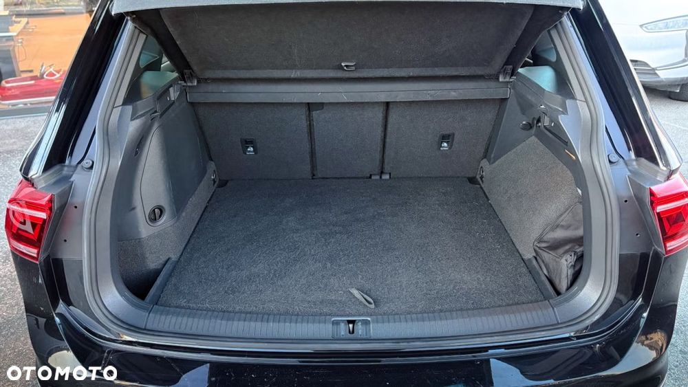 Volkswagen Tiguan 1.4 eHybrid OPF DSG R-Line - 29