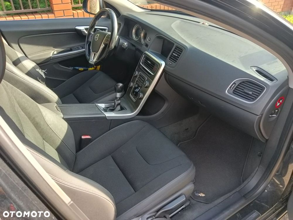 Volvo V60 D3 Summum - 6