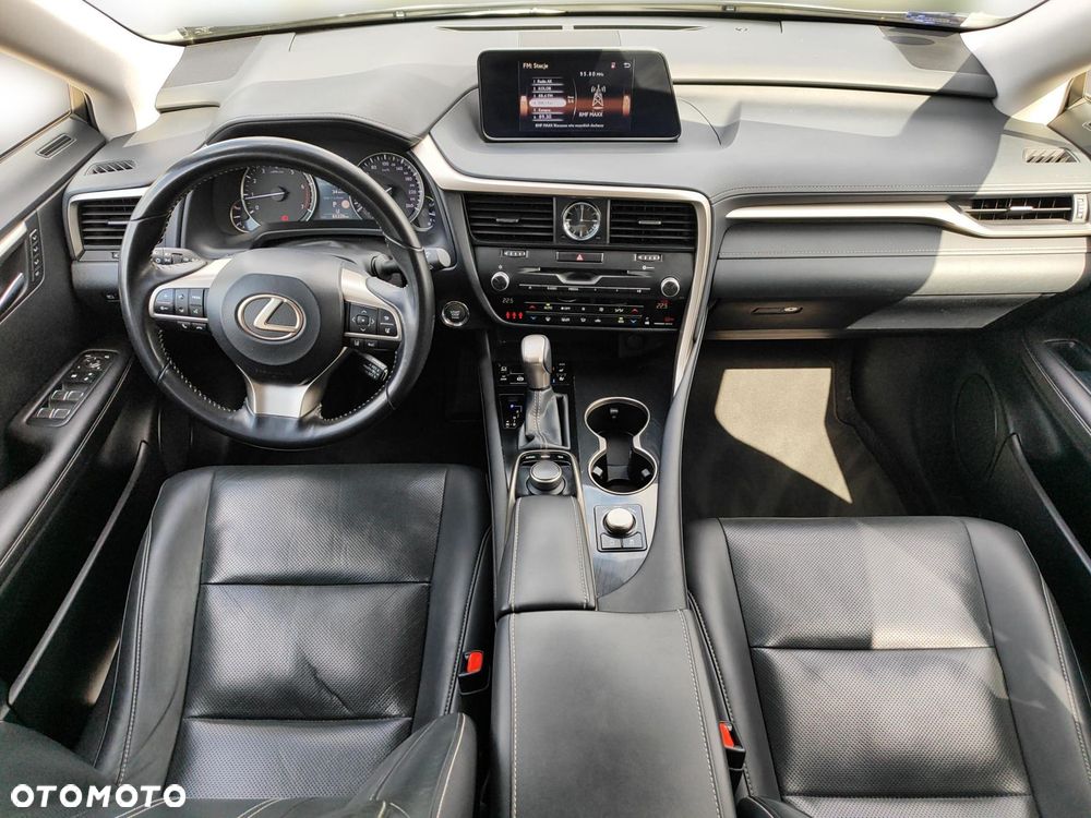 Lexus RX - 16