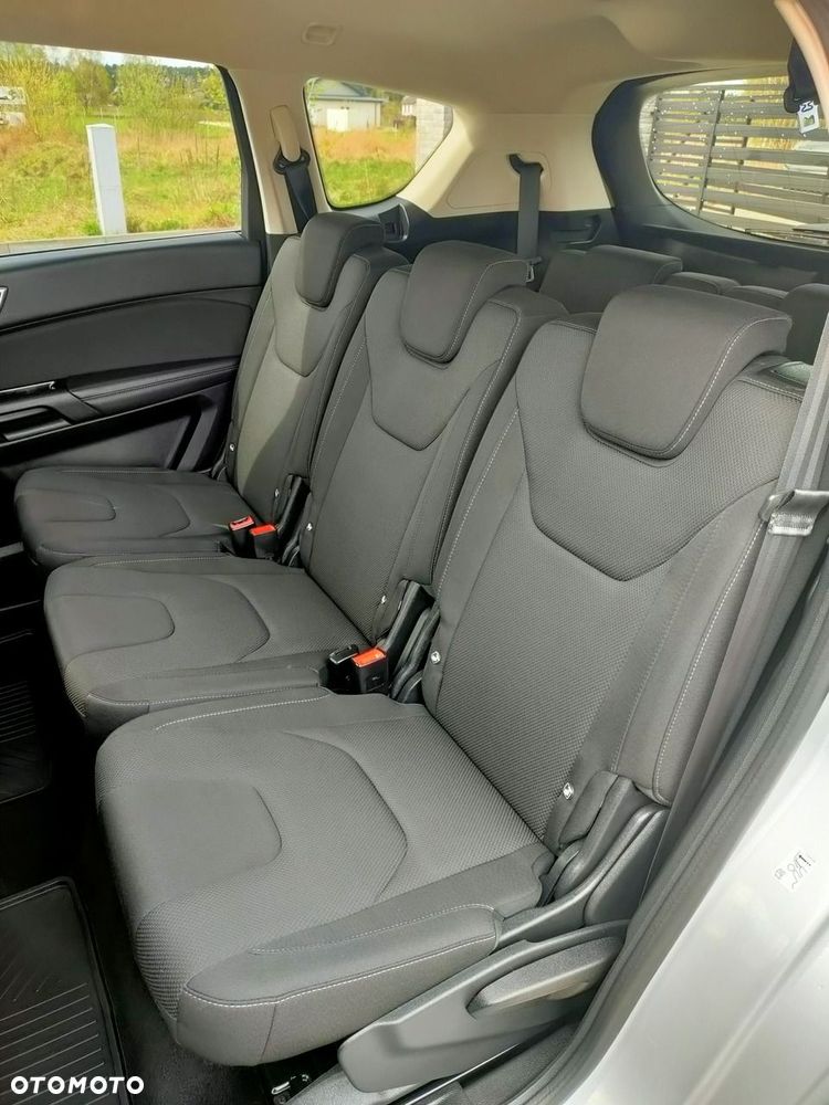 Ford S-Max - 14