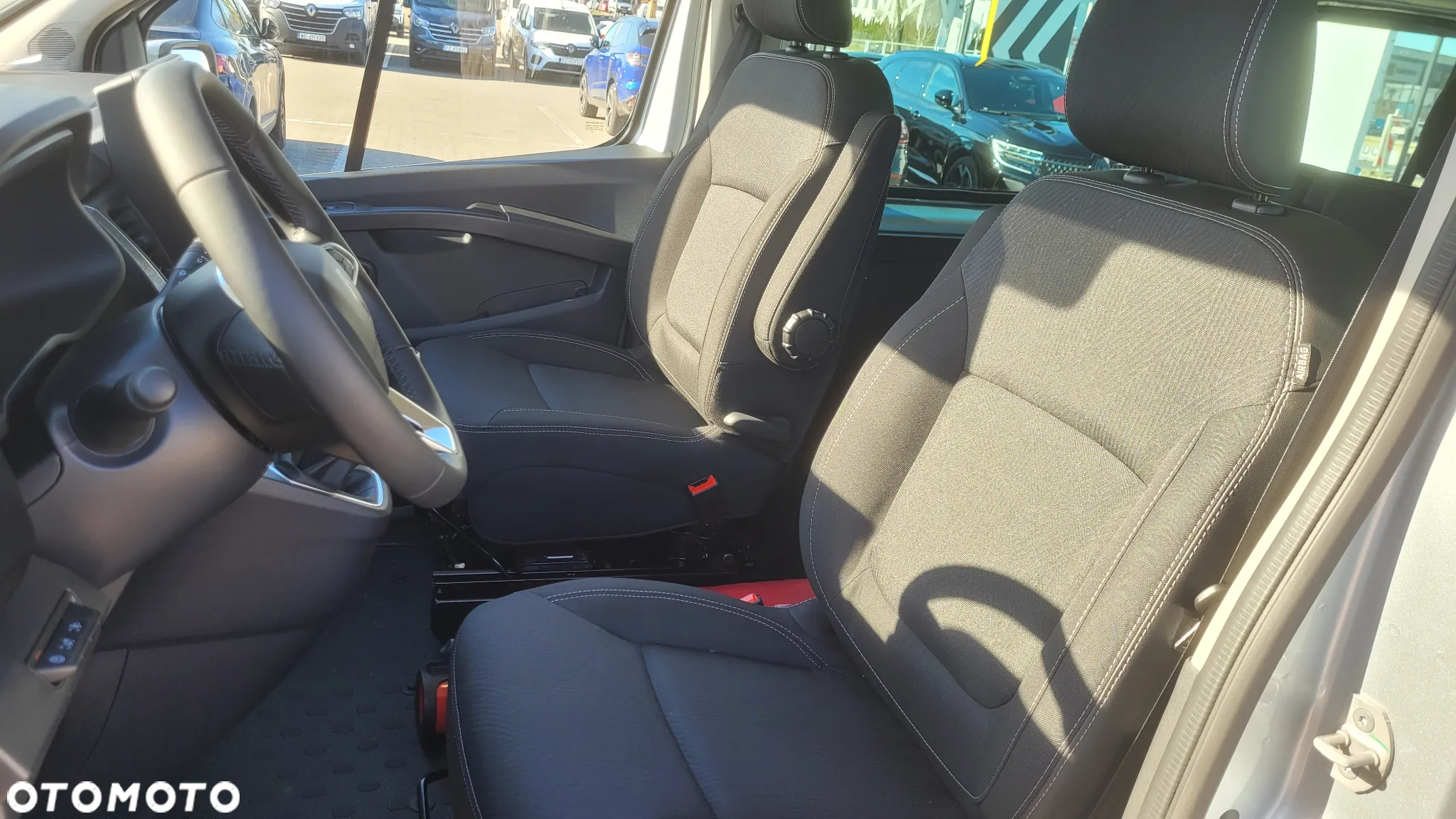 Renault Trafic - 11