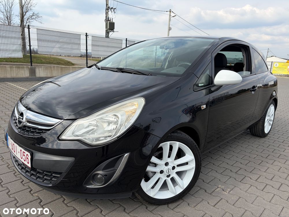 Opel Corsa 1.4 16V Cosmo - 6