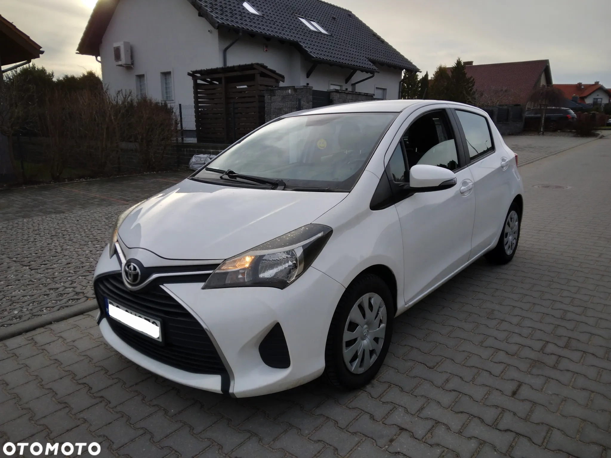 Toyota Yaris 1.0 Active - 2